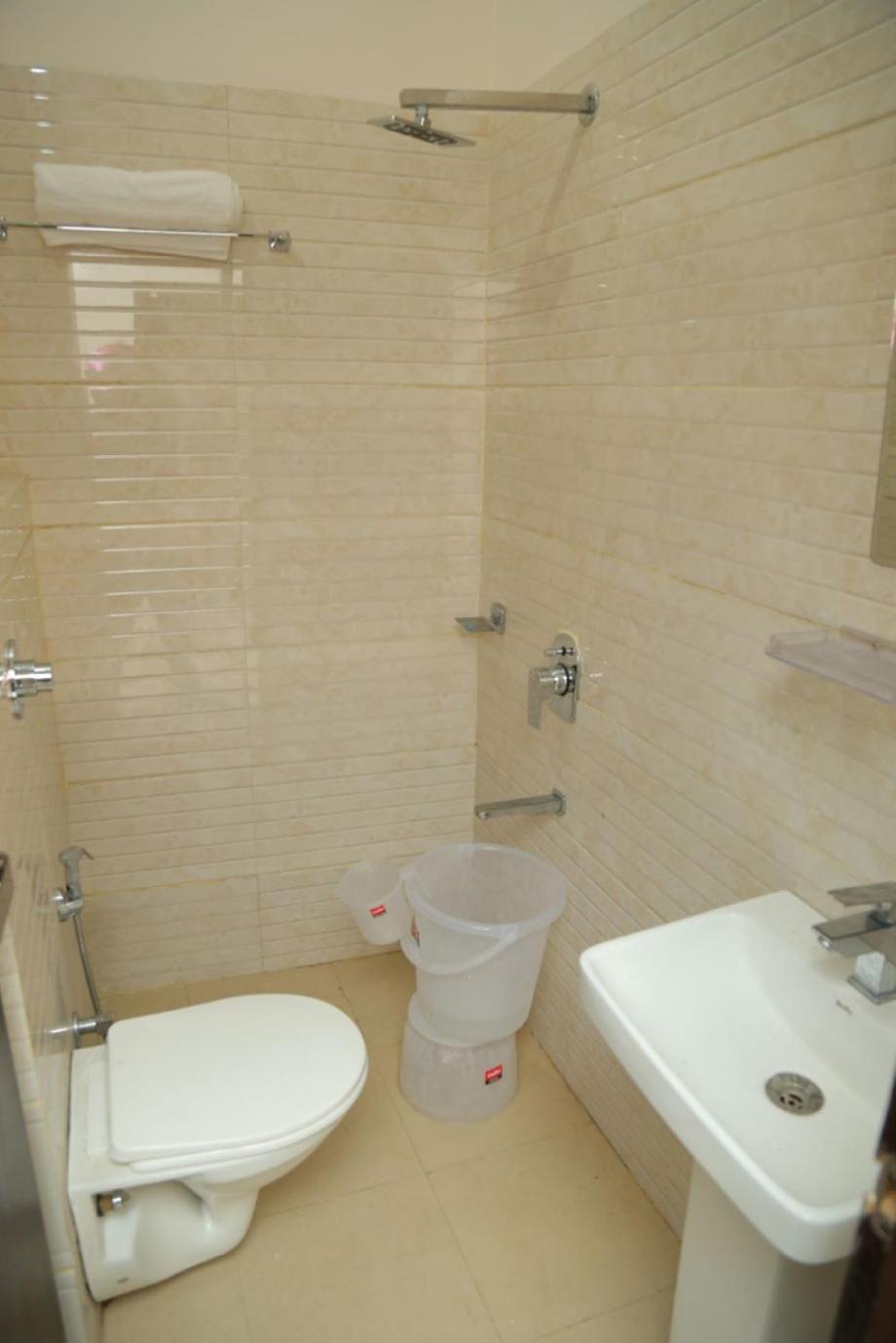 Hotel Golden Dreams Amritsar Exterior foto
